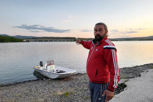 JOVANA NESTALA POD VODOM! Za telom Kragujevčanke (20) još se traga, DETALJI TRAGEDIJE na Gružanskom jezeru! FOTO