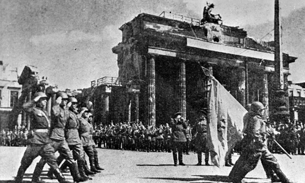 Demonstracija sile Parada sovjetskih vojnika u Berlinu