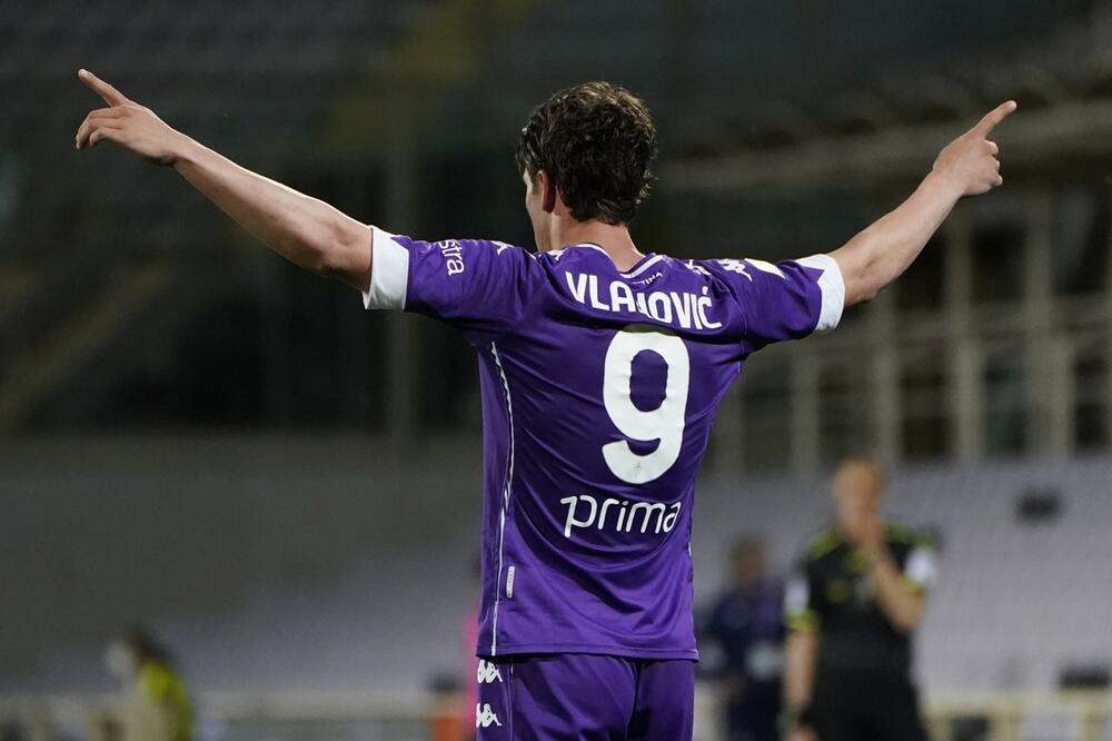 POSTAJE LI DUCI NAJSKUPLJI SRBIN IKADA? Fiorentina traži za Vlahovića čak 80 miliona evra! Roma i Milan NAJZAINTERESOVANIJI