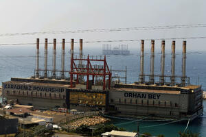 LIBANU PRETI POTPUNI MRAK: Turska firma koja ih sa plutajućih elektrana snabdeva strujom najavila isključenje! Evo zašto!