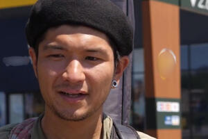 JAPANAC SVETSKI PUTNIK SE VAKCINISAO U NIŠU: Asaki (33) razapeo šator u šumarku i strpljivo sačekao svoj red