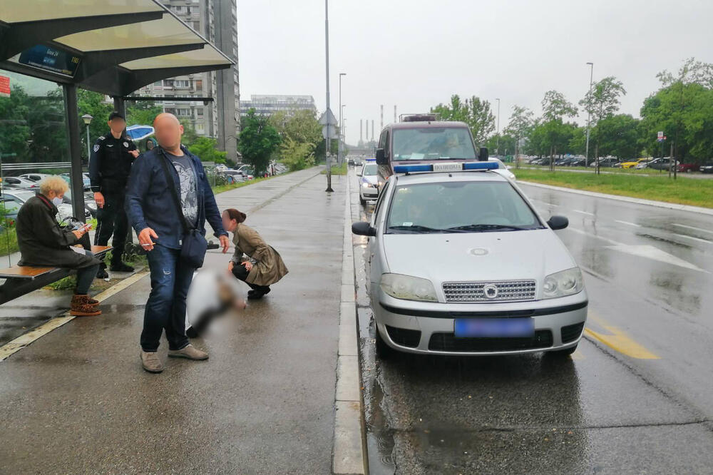 JEZIV PRIZOR NA NOVOM BEOGRADU: Stariji muškarac preminuo na autobuskoj stanici