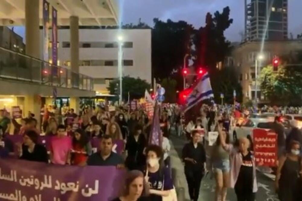 DRUGA SLIKA SUKOBA! ŽELE MIR I ZAJEDNIČKI ŽIVOT: Hiljade demonstranata na ulicama Tel Aviva, traže suživot Jevreja i Arapa! VIDEO