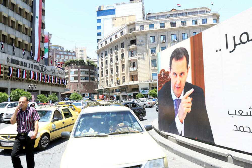 SIRIJCI IZLAZE NA PREDSEDNIČKE IZBORE Asad se kandiduje za četvrti mandat: Na vlasti je od 2000. godine FOTO