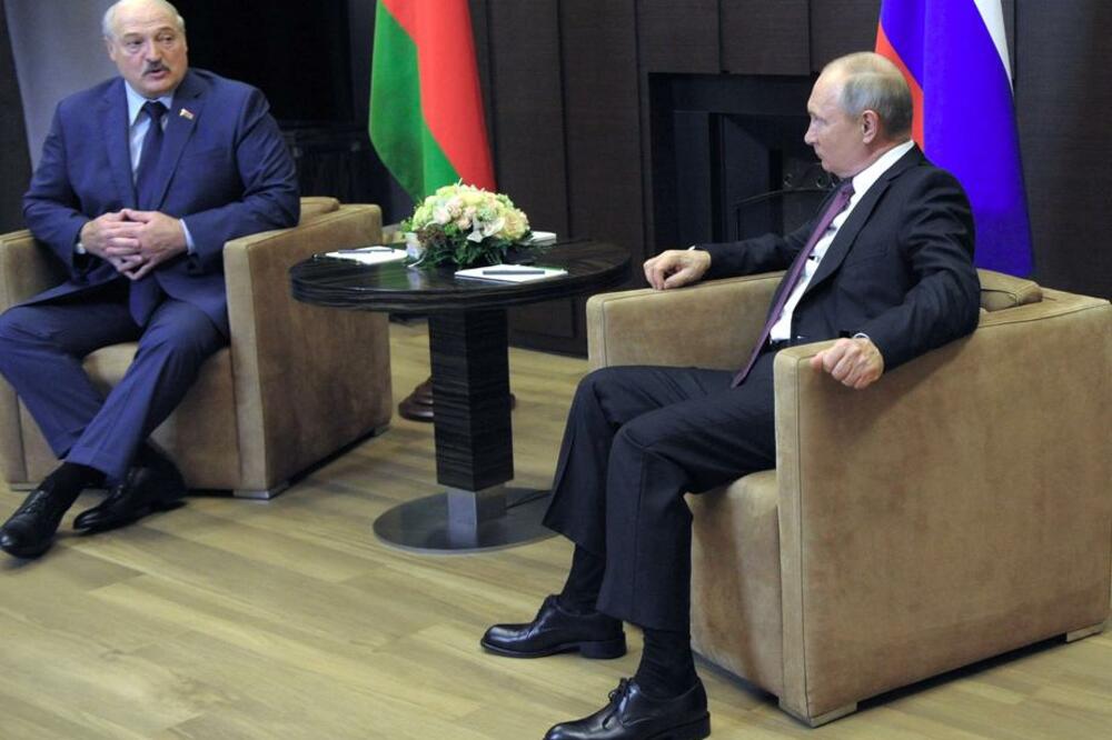 JOŠ NIJE KRAJ: Putin i Lukašenko nastavili maratonske razgovore u Sočiju
