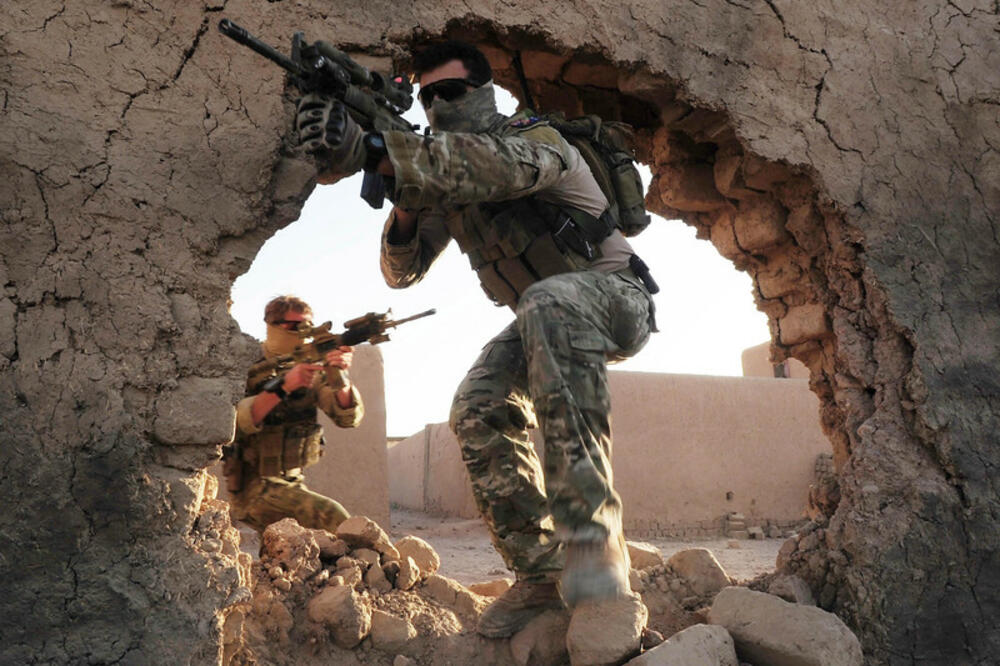 ODLAZIMO, OSTAJEMO, NE IPAK OSTAJEMO Portparol Stejt departmenta: Nije istina, ne napuštamo Avganistan, iako povlačimo trupe!