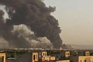 VELIKI POŽAR U IRANSKOJ RAFINERIJI: Curenje tečnog gasa izazvalo eksploziju, gusti dim se vidi iz svih krajeva Teherana VIDEO