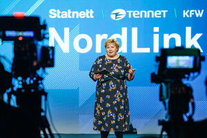 TEŠI SE, ERNA Norveška premijerka: Amerika nas je uveravala da nas neće više špijunirati!