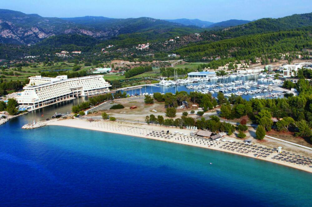 GRČKA: Letnji POPUSTI za hotele 5* Polupansion na 7 noći od 445 €