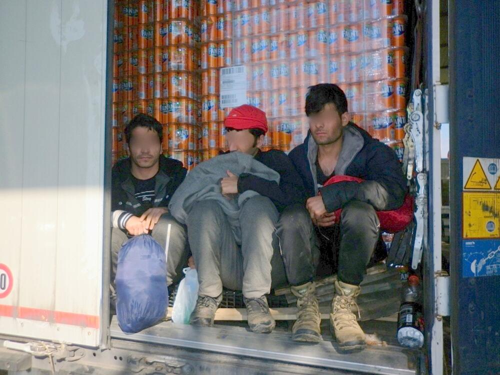 migranti, prelaz Vatin, Krijumčarenje