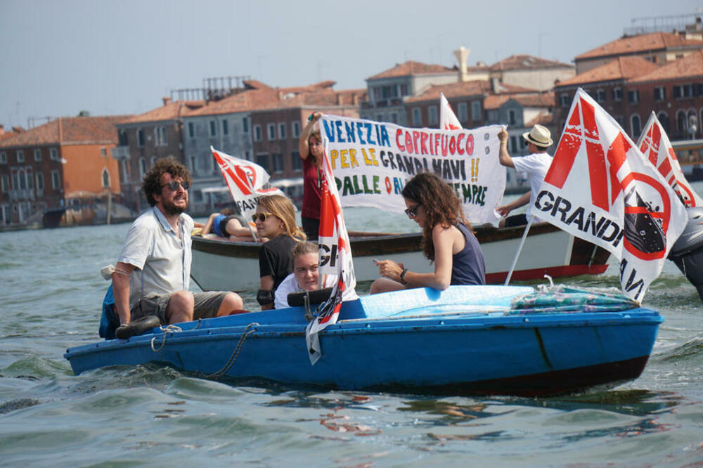 Italija, Venecija, protesti, kruzeri