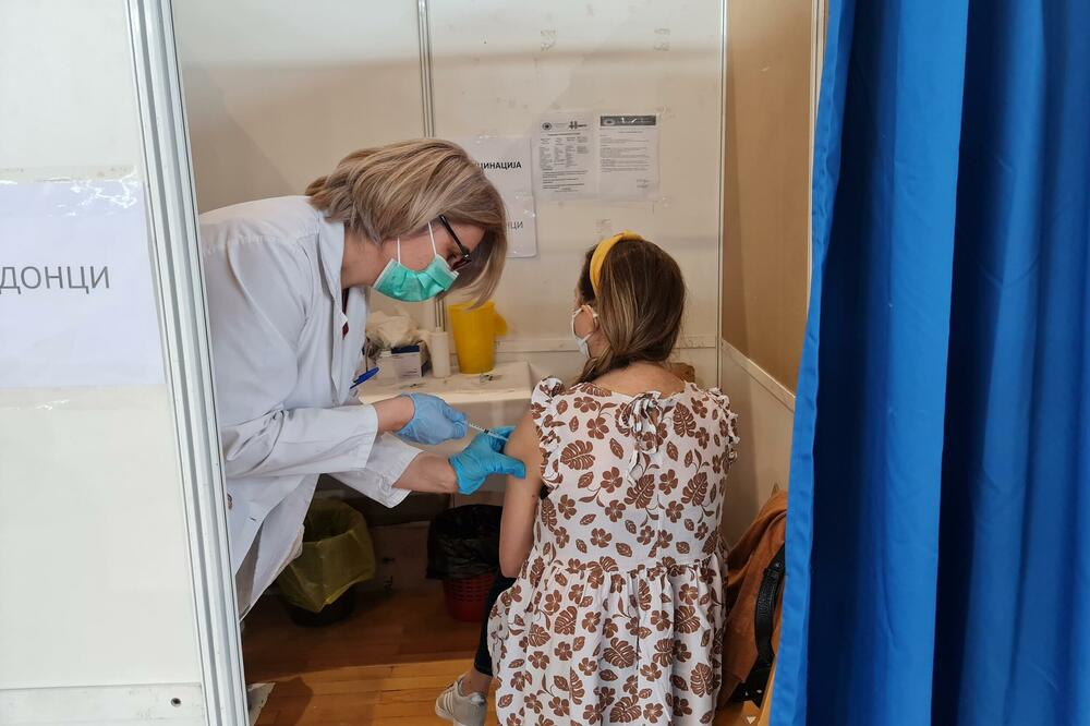 VAKCINACIJOM PROTIV KORONE: U Vranju dato više od 50.000 vakcina, u Kraljevu ukupno vakcinisano 80.478 građana