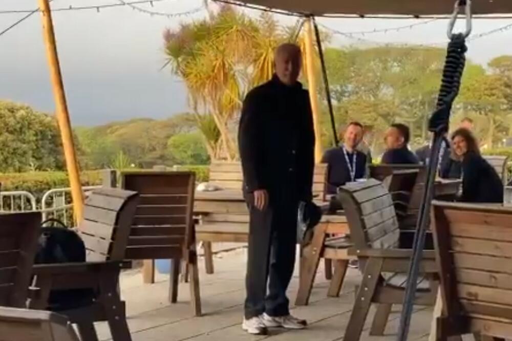 NOVI BAJDENOV GAF: Zalutao u britanski restoran na samitu G7! Pitanje gostiju ga nije iznenadilo! VIDEO