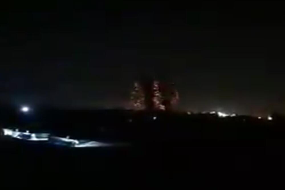 PONOVO SUKOBI: Izrael izveo vazdušne napade na položaje Hamasa u pojasu Gaze, prvi put od prekida vatre FOTO, VIDEO