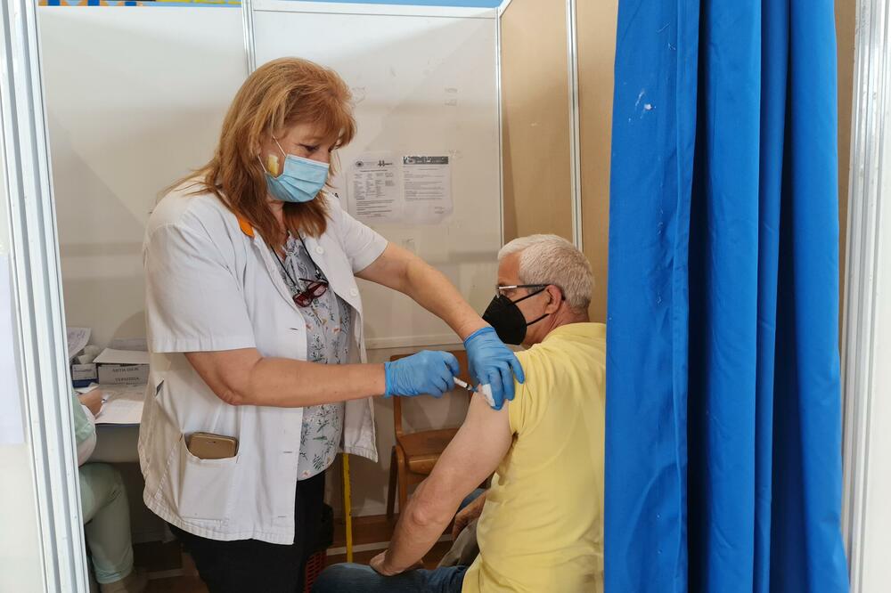 NASTAVLJA SE VAKCINACIJA U VRANJU: Imunizovano 580 građana