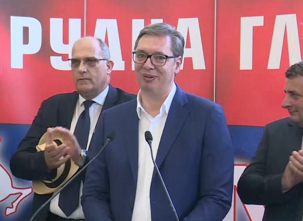 Aleksandar Vučić, Rudna Glava