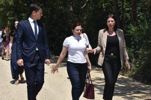 Vujović obišla lokaciju za izgradnju Regionalnog centra za upravljanje otpadom „Kruševac – Srnje“