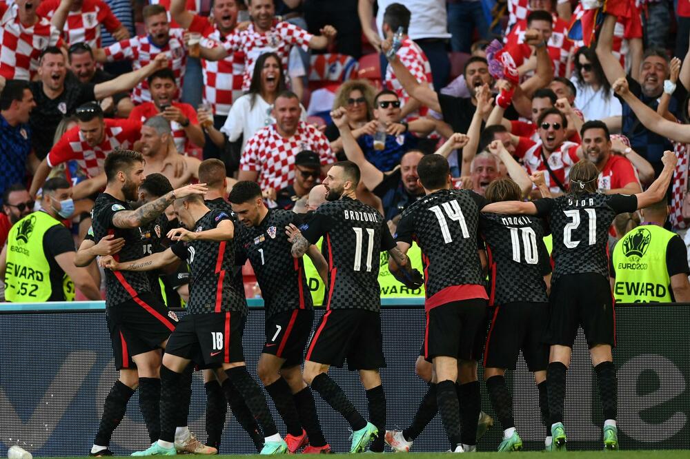 VATRENI SE OSVETILI SA KAMATOM: Hrvatska ubedljiva protiv Slovenije, Holandija DEKLASIRALA Tursku!