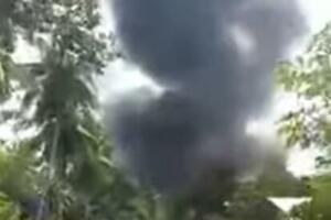 SRUŠIO SE VOJNI AVION C-130 NA FILIPINIMA: Poginulo 17 ljudi, spaseno njih 40 FOTO, VIDEO