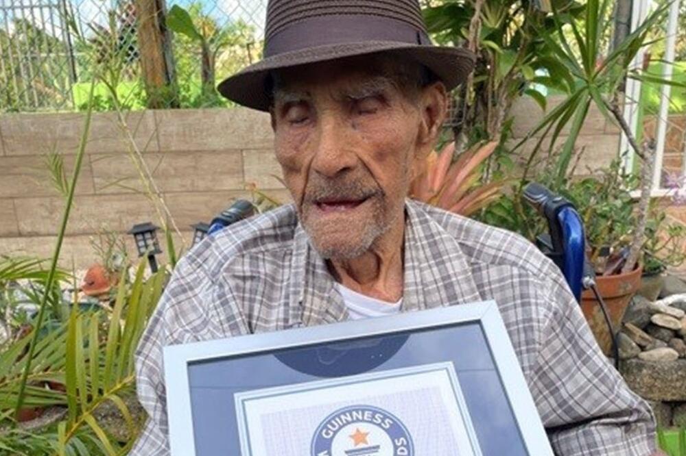OVO JE EMILIO, NAJSTARIJI MUŠKARAC NA SVETU: Uzgajivač trske iz Portorika pred 113. rođendan ušao u Ginisovu knjigu rekorda!