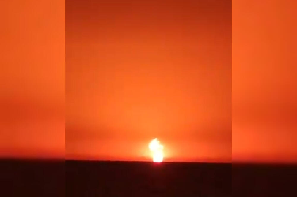 EKSPLODIRALA NAFTNA PLATFORMA NA KASPIJSKOM JEZERU Nebo Azerbejdžana se zacrvenilo od plamena VIDEO