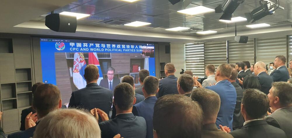SNS, Aleksandar Vučić, Kina