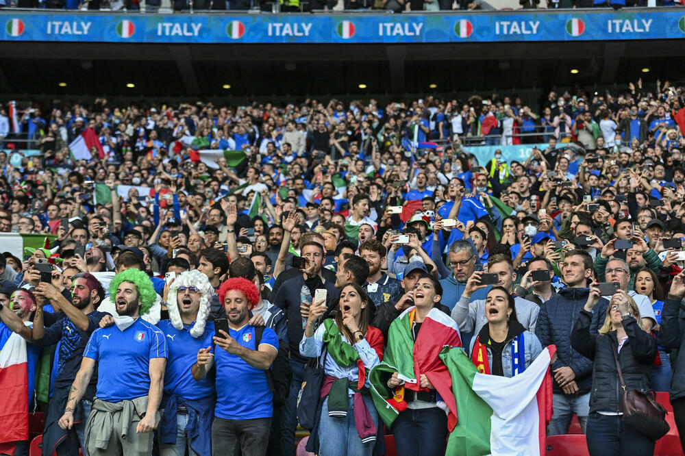 AZURIMA SE OVO NEĆE SVIDETI: Do 1.000 navijača iz Italije će moći da putuje na finale