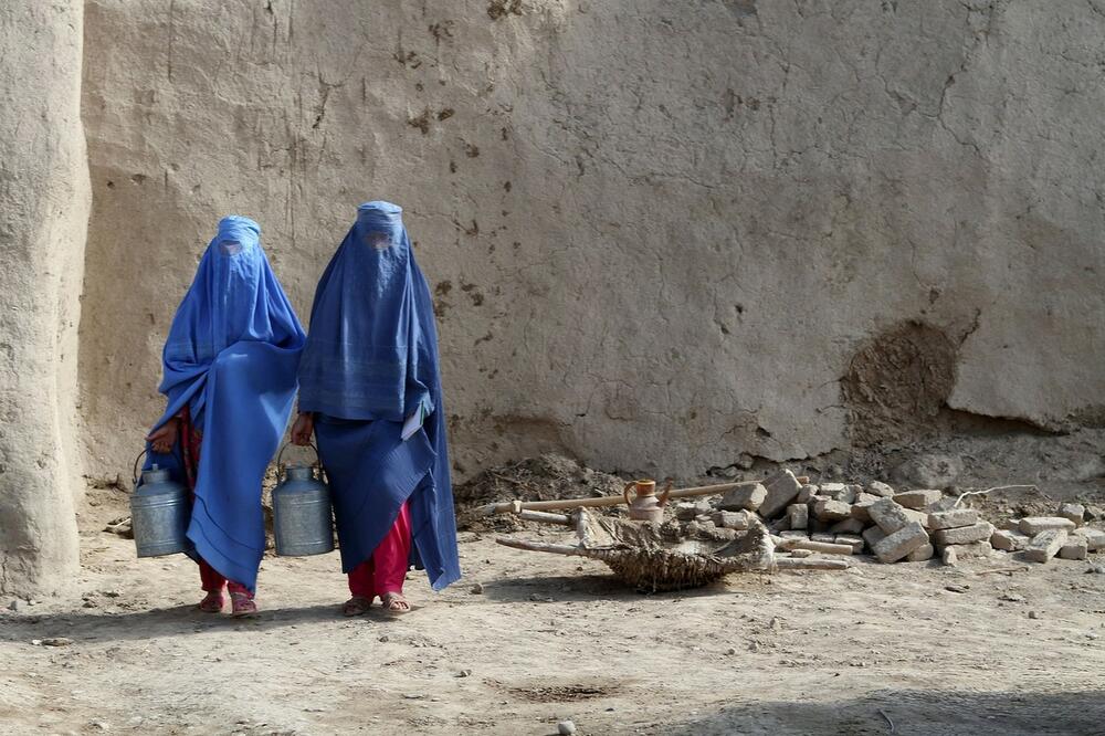 TOLIKO OD ŽENSKIH PRAVA: Talibani ukinuli ministarstvo žene i uveli ono za sprečavanje poroka, nema srednje škole za devojčice