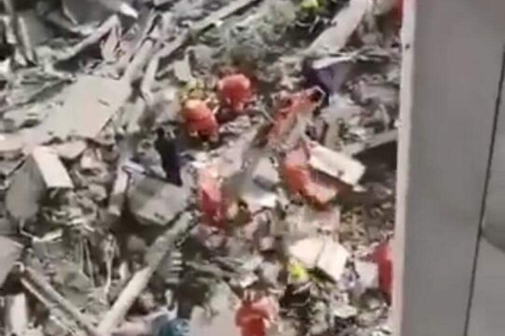 SRUŠIO SE HOTEL U KINI: Ima poginulih i povređenih, za najmanje desetoro se traga VIDEO