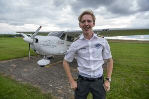PUT OKO SVETA ZA 44 DANA: Pilot tinejdžer preleteo neverovatnih 40.000 km i oborio Ginisov rekord, a već planira nove pohode