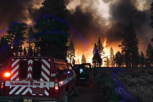 I DALJE BUKTE POŽARI U AMERICI Najteže u Oregonu, vatrogasci se bore sa vatrenom stihijom