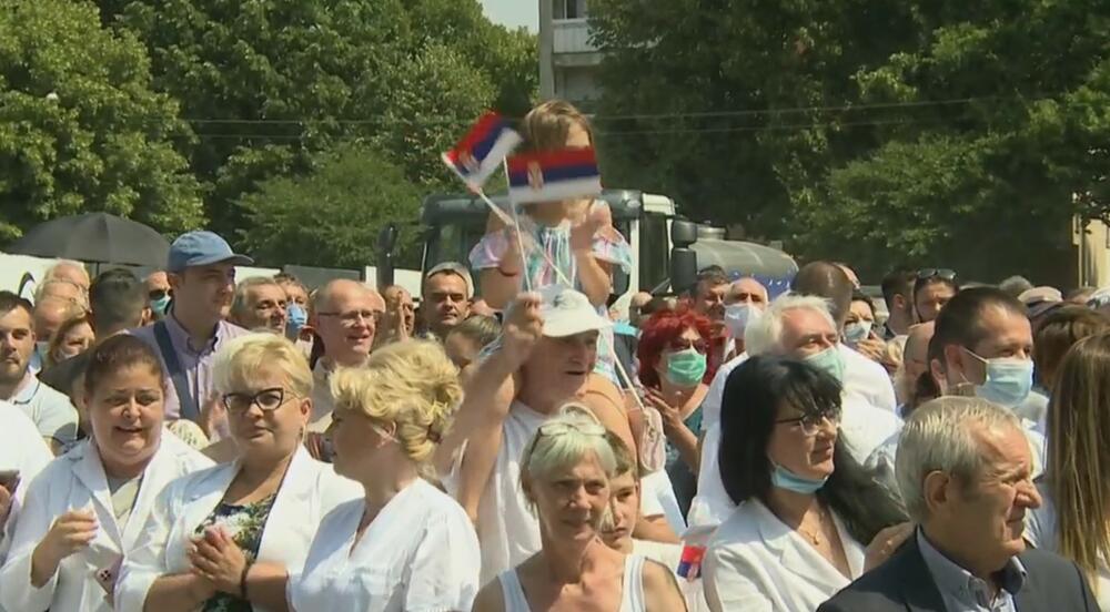 Aleksandar Vučić, Borča, Dom zdravlja