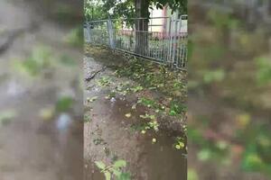 SNAŽNO NEVREME KOD ZRENJANINA: Grad veličine oraha padao u Tiganjici (VIDEO)