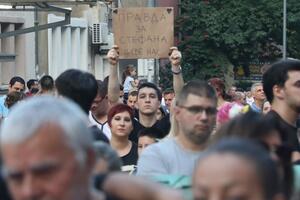 NASTAVLJEN PROTEST NA KARABURMI POSLE POGIBIJE STEFANA: Građani traže hapšenje sudije (FOTO)