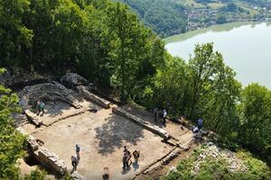 TAJNE ORLOVINE: Nastavljena arheološka istraživanja na brdu iznad Malog Zvornika! FOTO