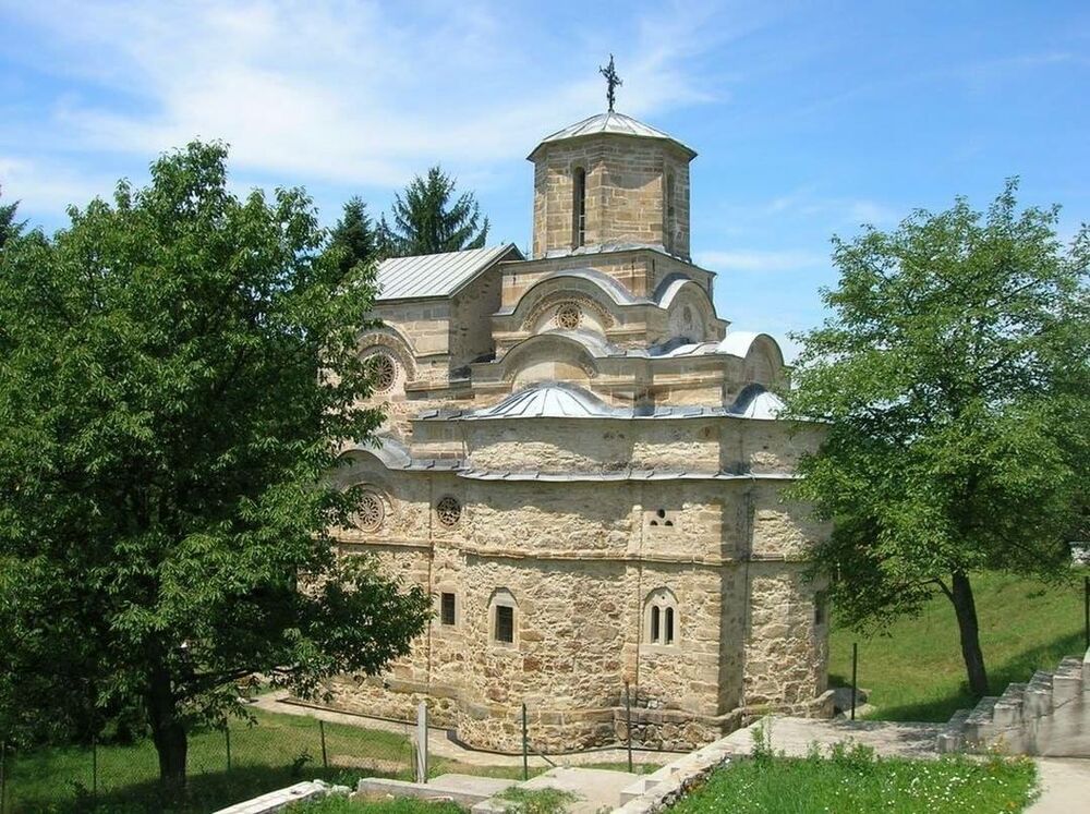 Bibliotekarka, Kruševac, crkva Lazarica