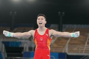 OI TOKIO: Kineski gimnastičar osvojio olimpijsko zlato na karikama!
