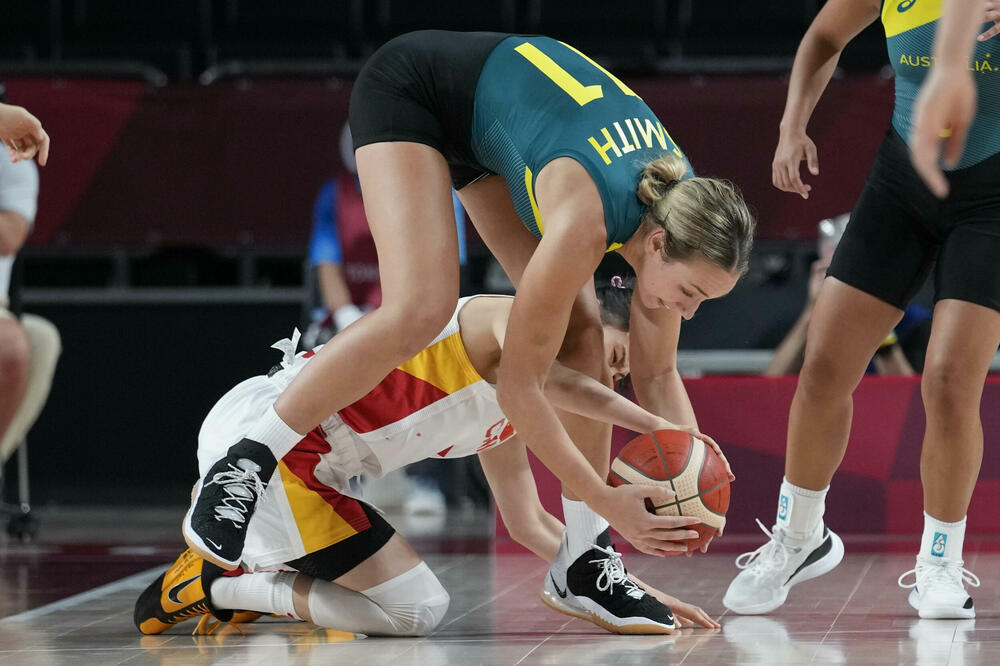 POBEDILE DOVOLJNOM RAZLIKOM: Košarkašice Australije u četvrtfinalu OI, Kanada završila takmičenje