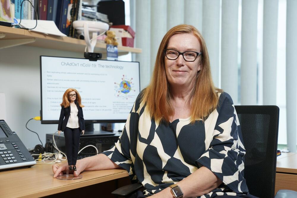 BARBI NAUČNICA U čast profesorke koja je napravila vakcinu protiv kovida napravljena lutka FOTO