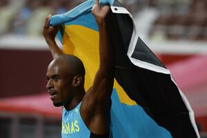 STIVEN NAJBRŽI U FINIŠU: Gardiner doneo Bahamima olimpijsko zlato na 400 metara
