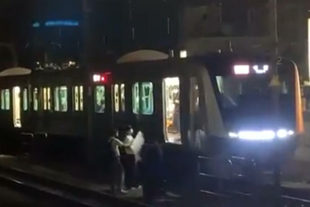 INCIDENT U TOKIJU: Najmanje 4 povređenih u napadu u prigradskom vozu, napadač uhvaćen VIDEO