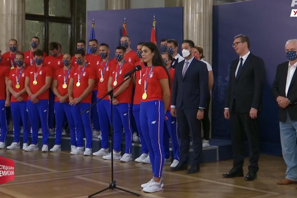 OLIMPIJCI KOD VUČIĆA! Predsednik primio sportiste koji su Srbiji iz Tokija doneli 9 medalja: U Parizu za zlato 100.000 evra