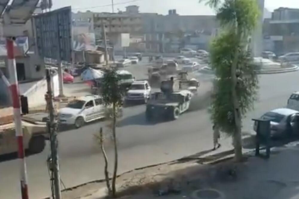 NASTAVLJA SE TALIBANSKI BLICKRIG U AVGANISTANU: Posle 20 godina ekstremisti osvojili drugi a navodno i treći najveći grad! VIDEO
