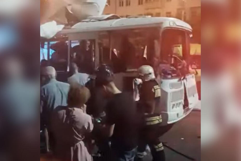 HOROR U VORONJEŽU: Petoro povređeno u eksploziji autobusa VIDEO