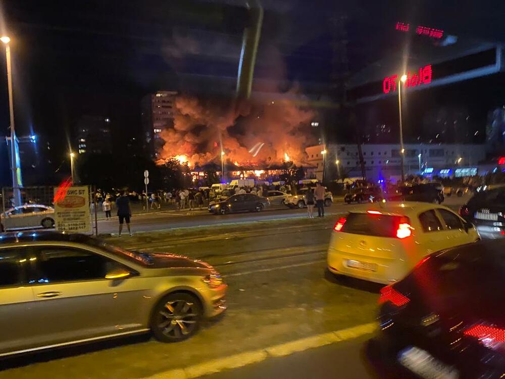 Požar, Novi Beograd, Blok 70, Kineski tržni centar