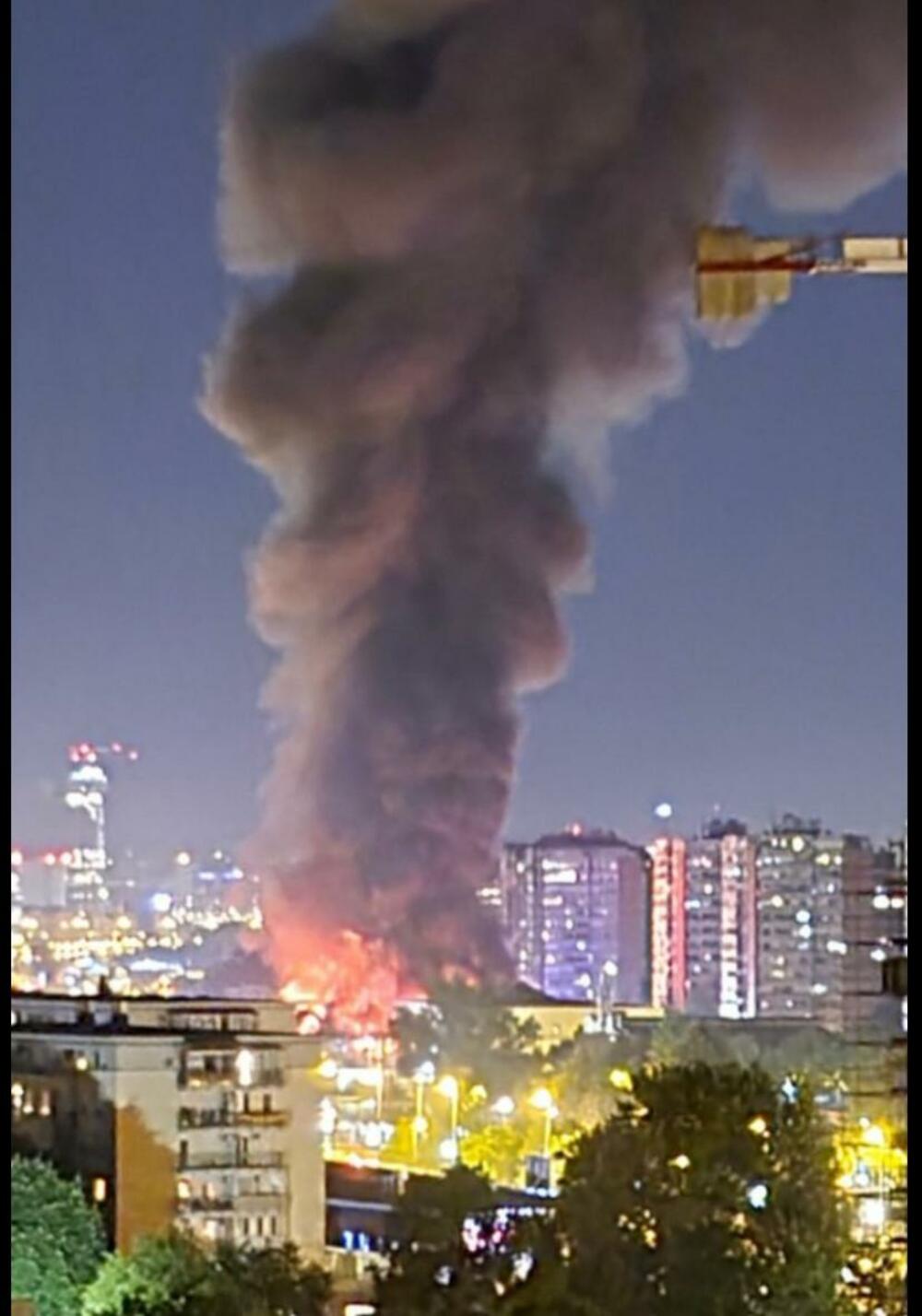 Požar, Novi Beograd, Blok 70, Kineski tržni centar