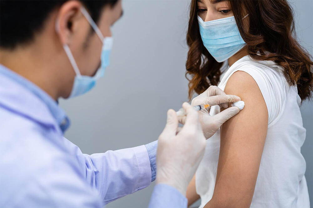 VAKCINACIJA POSLE KOVIDA: Vakcina preporučena tri meseca nakon oporavka od upale pluća