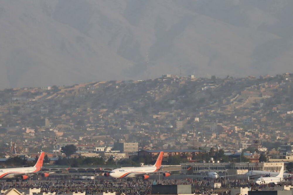 NATO: Najmanje 20 poginulih tokom evakuacije na aerodromu u Kabulu