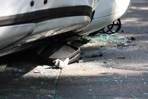 PIJAN I DROGIRAN UDARIO U AUTO KOJI SU GURALI: Vozač iz Niša osuđen na 3 godine robije zbog nesreće u kojoj je poginuo muškarac