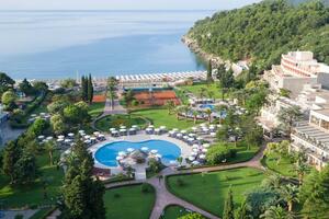 Ekskluzivno u Travelland-u! Hoteli u Crnoj Gori od 231€ za 7 polupansion